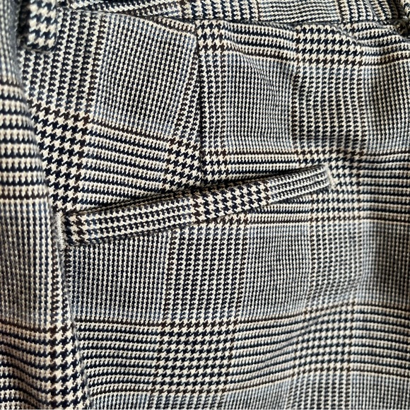 LL Bean classic fit houndstooth trousers - Picture 9 of 13